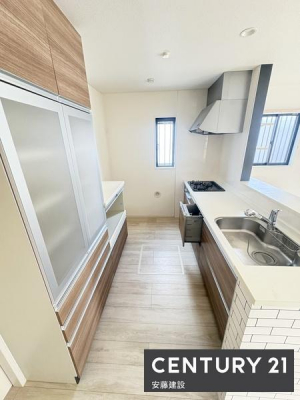 �L�b�`���@�y�@�L�b�`���@/�@Kitchen�@�z
���[�X�y�[�X�ƍ�ƃX�y�[�X����������m�ۂ����V�X�e���L�b�`���I
����ƕ֗��ȐH��@�t��