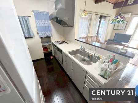 �L�b�`���@�y�@�L�b�`��+�H��@�@/�@Kitchen�@�z
���[�ƍ�ƃX�y�[�X����������m�ۂ����Ζʎ��V�X�e���L�b�`���I
�Ǝ����Z�ɖ𗧂H��@�t��