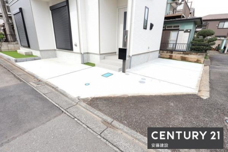 ���ԏ�@�y�@���ԏ�@/�@parking�@�z
L����2�䒓�ԉ\�ȃX�y�[�X
���v�w���ꂼ��̂��Ԃ����Ƃ̑O�ɒ�߂邱�Ƃ��ł��܂�