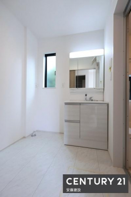 ���ʑ�E���ʏ��@�y�@���ʏ��@/�@Washroom�@�z
������������ʏ��͖Z���������X�g���X�t���[�ɐg�x�x�ł������ȋ��
���[�͂̂���O�ʋ��Ɨ����ʑ䊮���I