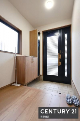 ���ց@�y�@���ց@/�@entrance�@�z
�������������͋C�̂��錺�ւ́A��Ƃ肠��L���ŋA��E���q��S�n�悭�}���Ă���܂��I
�V���[�Y�{�b�N�X����