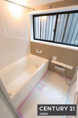 �����@�y�@�����@/�@Bathroom�@�z
�������Ǝ����̃o�X�^�C�����߂��������Ȑ��������闁��
�����g�[�����@��������Ă��芷�C���₷���A�~��͉ߓx�ȉ��x����h���܂�