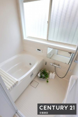 �����@�y�@�����@/�@Bathroom�@�z
�������Ǝ����̃o�X�^�C�����߂��������Ȑ��������闁��
�����g�[�����@��������Ă��芷�C���₷���A�~��͉ߓx�ȉ��x����h���܂�