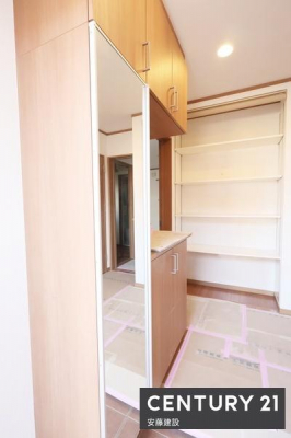 ���[�@�V���[�Y�{�b�N�X