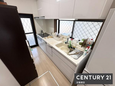 �L�b�`���@�y�@�L�b�`���@/�@Kitchen�@�z
�������ɏW���ł���Ɨ��^�L�b�`��
�������̂��₷���h�g�N�b�L���O�q�[�^�[
�H��@����
