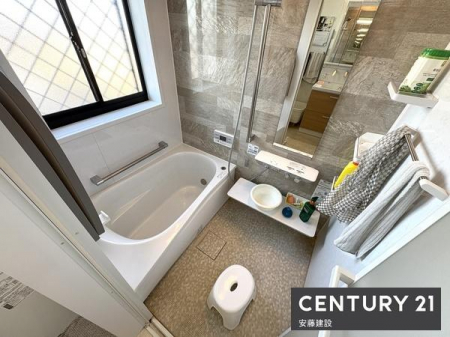 �����@�y�@�����@/�@Bathroom�@�z
�������Ǝ����̃o�X�^�C�����߂��������Ȑ��������闁��
�����g�[���C����