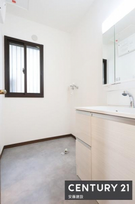 ���ʑ�E���ʏ��@�y�@���ʏ��@/�@Washroom�@�z
������������ʏ�
����������[�ł���Ɨ����ʉ��ϑ䊮���I