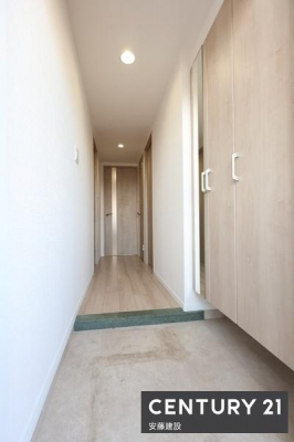 ���ց@�y�@���ց@/�@entrance�@�z
���������ӂ�錺�ւ́A�A��E���q��S�n�悭�}���Ă���܂�
�U�炩�肪���Ȍ��ւ���������Еt���V���[�Y�{�b�N�X����