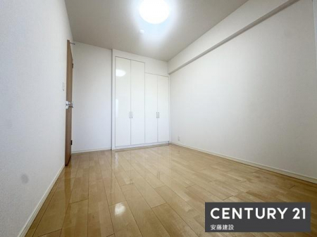 �Q���@�y�@�Q���@/�@7���@�z
���D�݂̉Ƌ��u���Ă������̋�Ԃ�����A��Ƃ�̂���L���̐Q���I
�N���[�[�b�g����
