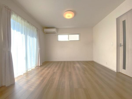 ���r���O�@�y�@���r���O�@/�@18���@�z
���邭���������ȁA��������Ƃ����L���̃��r���O
����̑唼���߂������������炱���߂����₷����Ԃɂ�����肽���ł��ˁI