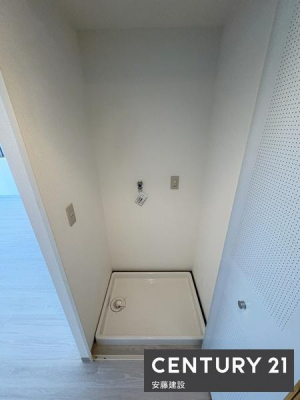 ���̑����ρ@�y�@�ݔ��@�z
�L�b�`�����ɂ��鎺������@�u����́A�Ƒ������ʏ����g�p���Ă��Ă�����\�Ȑ݌v�I