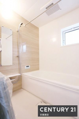 �����@�y�@�����@/�@Bathroom�@�z
�������Ǝ����̃o�X�^�C�����߂��������Ȑ��������闁��
�����g�[�����@��������Ă��芷�C���₷���A�~��͉ߓx�ȉ��x����h���܂�