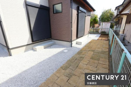 ��@�y�@��@/�@Garden�@�z
�K�[�f�j���O��ƒ�؉��ȂǊy���݂��L������I
���r���O���Ƀz�X�N���[���i��������j�t���Ő�����y�X�����܂�