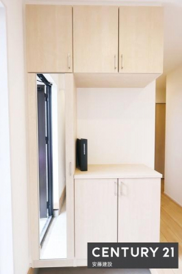 ���̑��@�g�����Ȃ݊m�F�����₷���~���[�t�V���[�Y�{�b�N�X����
���I�̂��߃u�[�c�މJ�����������Еt���܂��I