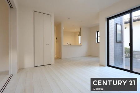 ���r���O�@�y�@���r���O�@/�@16���@�z
���邭���������ȁA��������Ƃ����L���̃��r���O
����̑唼���߂������������炱���߂����₷����Ԃɂ�����肽���ł��ˁI