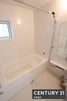 �����@�y�@�����@/�@Bathroom�@�z
�������Ǝ����̃o�X�^�C�����߂��������Ȑ��������闁��
�����g�[�����@��������Ă��芷�C���₷���A�~��͉ߓx�ȉ��x����h���܂�