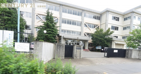 ���ӊ��@�y���w�Z�z�߃����s�������w�Z�F1471m