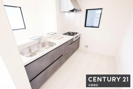 �L�b�`���@�y�@�L�b�`���@/�@Kitchen�@�z
���q�l�������Ȃ���A�e���r���y���݂����ł���J���I�ȃI�[�v���L�b�`��
�������̎󂯓n�����X���[�Y�I
