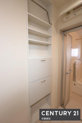 ���ʑ�E���ʏ��@�y�@���ʏ��@/�@Washroom�@�z
�o�X�^�I���Ȃǂ��Еt�����l�����[�t��