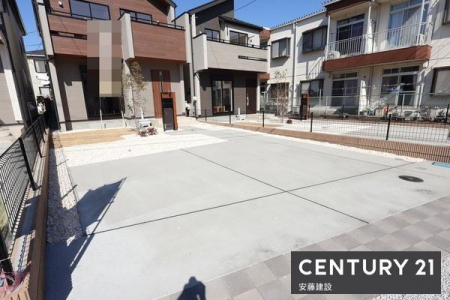 ���ԏ�@�y�@���ԏ�@/�@parking�@�z
����Q��\�Ȓ��ԃX�y�[�X
���v�w���ꂼ��̂��Ԃ����Ƃ̑O�ɒ�߂邱�Ƃ��ł��܂�
