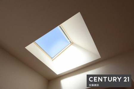 ���̑��@���邭�J���I�ȓV��