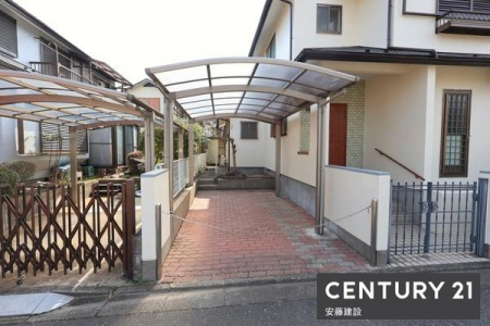 ���ԏ�@�y�@���ԏ�@/�@parking�@�z
1��\�Ȓ��ԃX�y�[�X
���Ԃ��J��������J�[���[�t����
