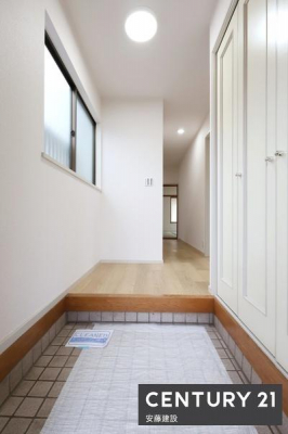 ���ց@�y�@���ց@/�@entrance�@�z
�Z�ސl�𖈓�������}�������A�������̂��錺��
�U�炩�肪���Ȍ��ւ���������Еt���V���[�Y�{�b�N�X�݌v