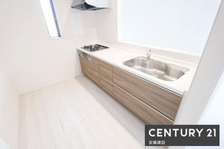 ���̑��@�J���I�ȃI�[�v���L�b�`��
�Ƒ��Ƃ̉�b�����₷���A��C�z�����₷���݌v
