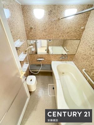 �����@�y�@�����@/�@Bathroom�@�z
�����������J���[�̃A�N�Z���g�p�l���ŗD��ȋ�Ԃ����o�����V�X�e���o�X