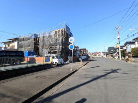 ���̑����n�@�쑤�Ɍ������Ȃ����邭�J���I�ȓ@��