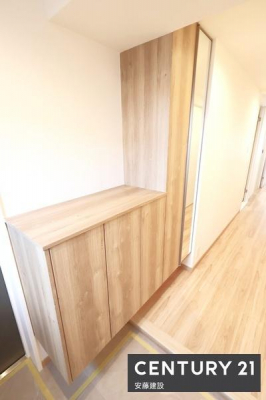 ���[�@�y�@�V���[�Y�{�b�N�X�@�z
�U�炩�肪���Ȍ��ւ���������Еt���V���[�Y�{�b�N�X����
����A�N�Z�T���[�A�ϗt�A������u���Ă������ȋ�Ԃ��y���߂܂��I