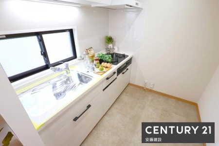 �L�b�`���@�y�@�L�b�`���@/�@Kitchen�@�z
���r���O�ւ̓������C�ɂ��������ɏW���ł���Ɨ��^�L�b�`��
�①�ɂ�u���Ă���Ƃ肠��L���Ɋ��C�ɗD�ꂽ���t���ŁA���邭�������̂����Ɗ��������Ă��܂��I
