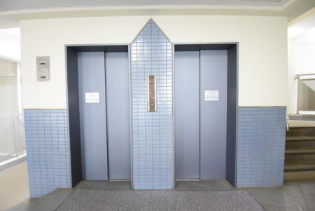 �G���g�����X�@�G���x�[�^�[2��