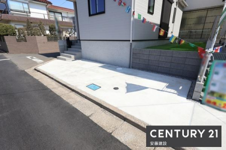 ���ԏ�@�y�@���ԏ�@/�@parking�@�z
����1��\�ȃX�y�[�X
�p�n�̂��ߒ��Ԃ��₷�����n