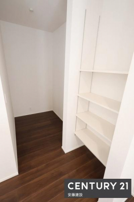 ���[�@�y�@�p���g���[�@�z
�L�b�`�����ɐH���i����p�i�����[�ł���p���g���[����