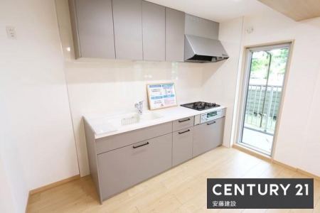 �L�b�`���@�y�@�L�b�`���@/�@Kitchen�@�z
��ƂƎ��[�̃X�y�[�X����������m�ۂ����L�b�`��
�①�ɒu���Ă������̎ז��ɂȂ�Ȃ���Ƃ�̋��