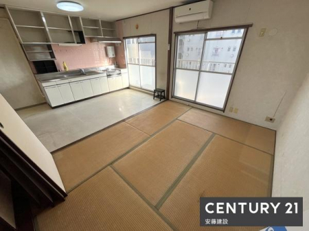 �a���@�y�@�a���@/�@6���@�z
���r���O�Ƃ��Ă��g����_�C�j���O���̘a��
������o���R�j�[�ɖʂ��Ă���z����ǍD�I