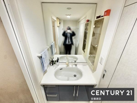 ���ʑ�E���ʏ��@�y�@�Ɨ����ʉ��ϑ�@�z
�|�������₷���t���b�g�Ȑ��ʉ��ϑ䊮��
���ϕi�⏬���ނ�����������[�\