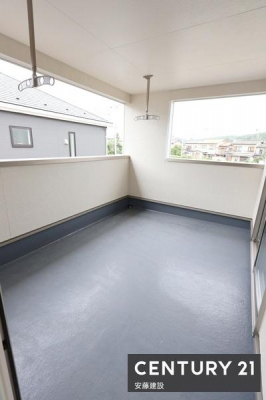 �o���R�j�[�@�y�@�o���R�j�[�@/�@Balcony�@�z
�}�ȉJ�ł����S�̃C���i�[���C�h�o���R�j�[
��Ƃ肠��L���Ő��󕨂������₷���L��