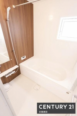 �����@�y�@�����@/�@Bathroom�@�z
�A�N�Z���g�p�l���ŗD��ȋ�Ԃ����o�����V�X�e���o�X
�ۉ����E�h�����ɗD�ꂽ��̐��^�\���̗p�ŁA���|���̂��₷�������͂ł��I