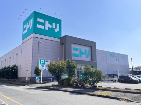 ���ӊ��@�y�V���b�s���O�{�݁z�j�g���߃����X�F2175m