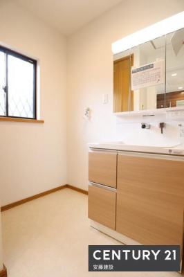 ���ʑ�E���ʏ��@�y�@���ʏ��@/�@Washroom�@�z
���邭��Ƃ�̂�����ʏ��͂���������[�ł�����ʉ��ϑ䊮���B
�Z���������X�g���X�t���[�ɐg�x�x�ł��܂��ˁI