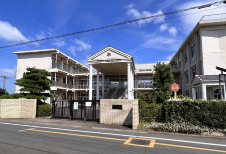 ���ӊ��@�y���w�Z�z��ˎs����{���w�Z�F1837m