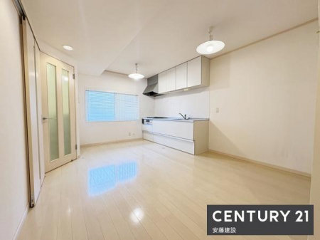 ���r���O�@�y�@���r���O�@/�@11���@�z
�_�C�j���O�e�[�u����2�l�|���\�t�@���u����L���̃��r���O