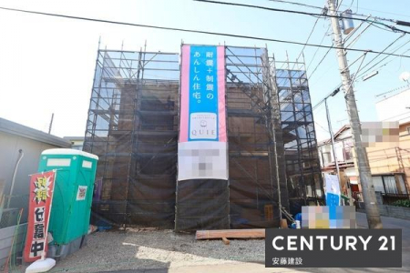 ���̑����n�@�Ƒ��c���Ƃł���17.5��LDK
�O�o�E�A��Ɏ��R�Ɖ�b���ł��郊�r���O�C���K�i�݌v