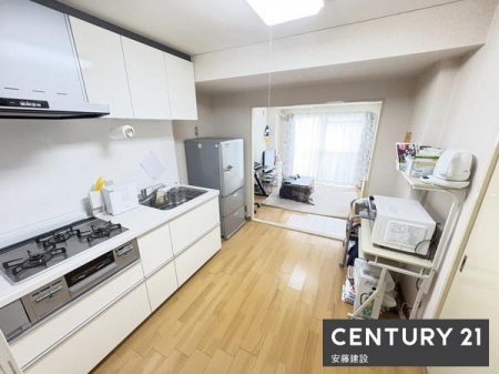 ���r���O�@�y�@�_�C�j���O�@/�@5.4���@�z
�����J���ėׂ̗m���ƂȂ����10.6���ƊJ���I�ȋ��