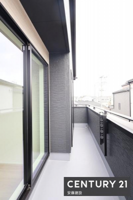 �o���R�j�[�@�y�@�o���R�j�[�@/�@Balcony�@�z
2��������o���\�ȓ쓌�����o���R�j�[�I
�ꕔ���C�h�̂��ߐ��󕨂̗ʂ������Ă����S�ł�