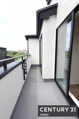 �o���R�j�[�@�y�@�o���R�j�[�@/�@Balcony�@�z
2��������o���\�ȓ�����o���R�j�[
�z���Ղ錚�����Ȃ����󕨂��������芣���܂��I
