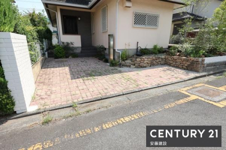 ���ԏ�@�y�@���ԏ�@/�@parking�@�z
���ԂP��\�ȃX�y�[�X