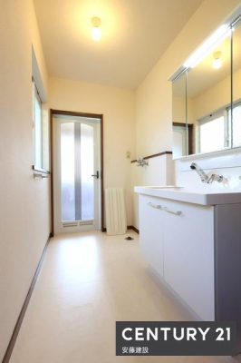 ���ʑ�E���ʏ��@�y�@���ʏ��@/�@Washroom�@�z
���邭��Ƃ肠��L���̐��ʏ�
�g�x�x�̂��₷���Ɨ����ʉ��ϑ䊮���I